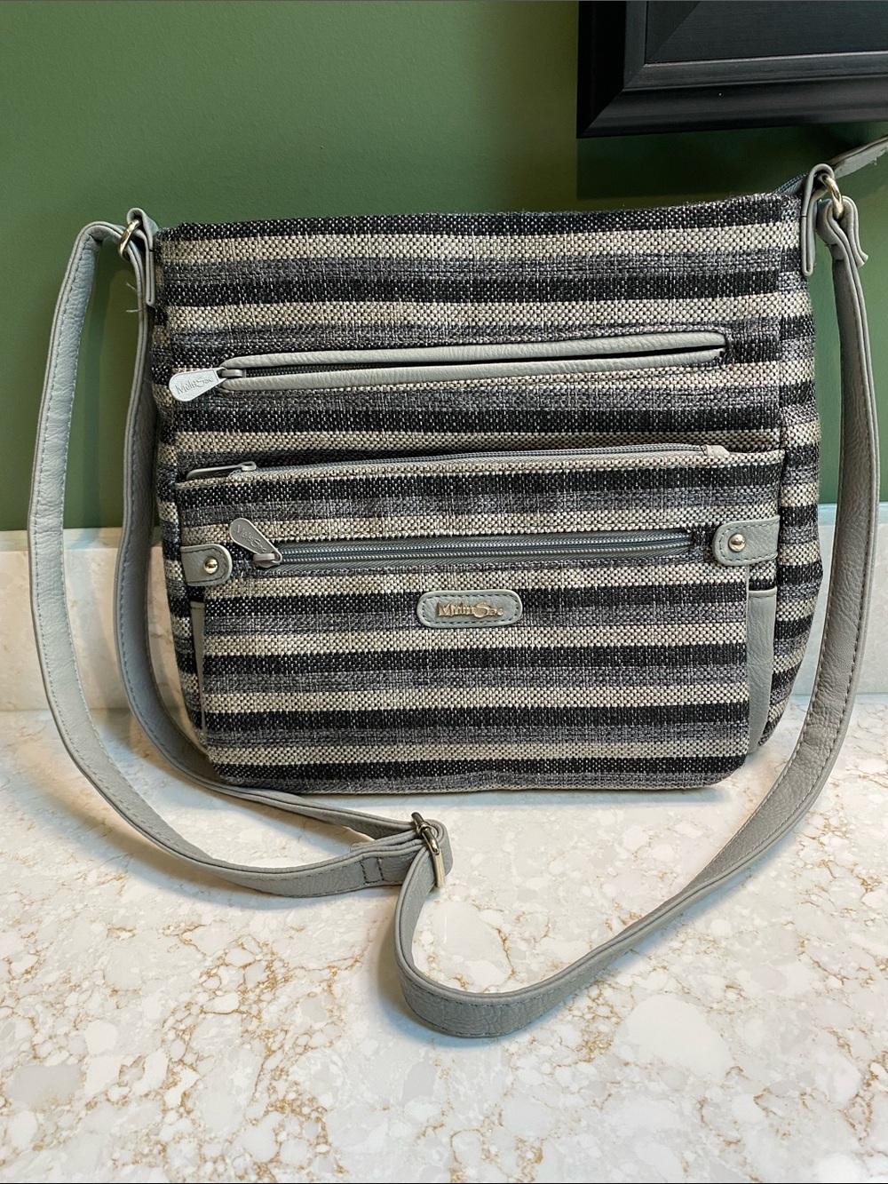 MULTISAC  Striped Gray and Black Crossbody Bag